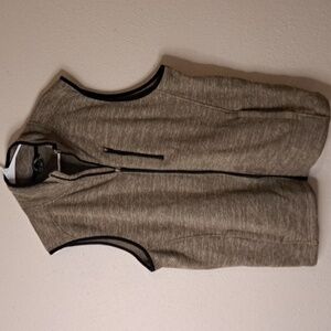 Urban Frontier tan zip up vest size large